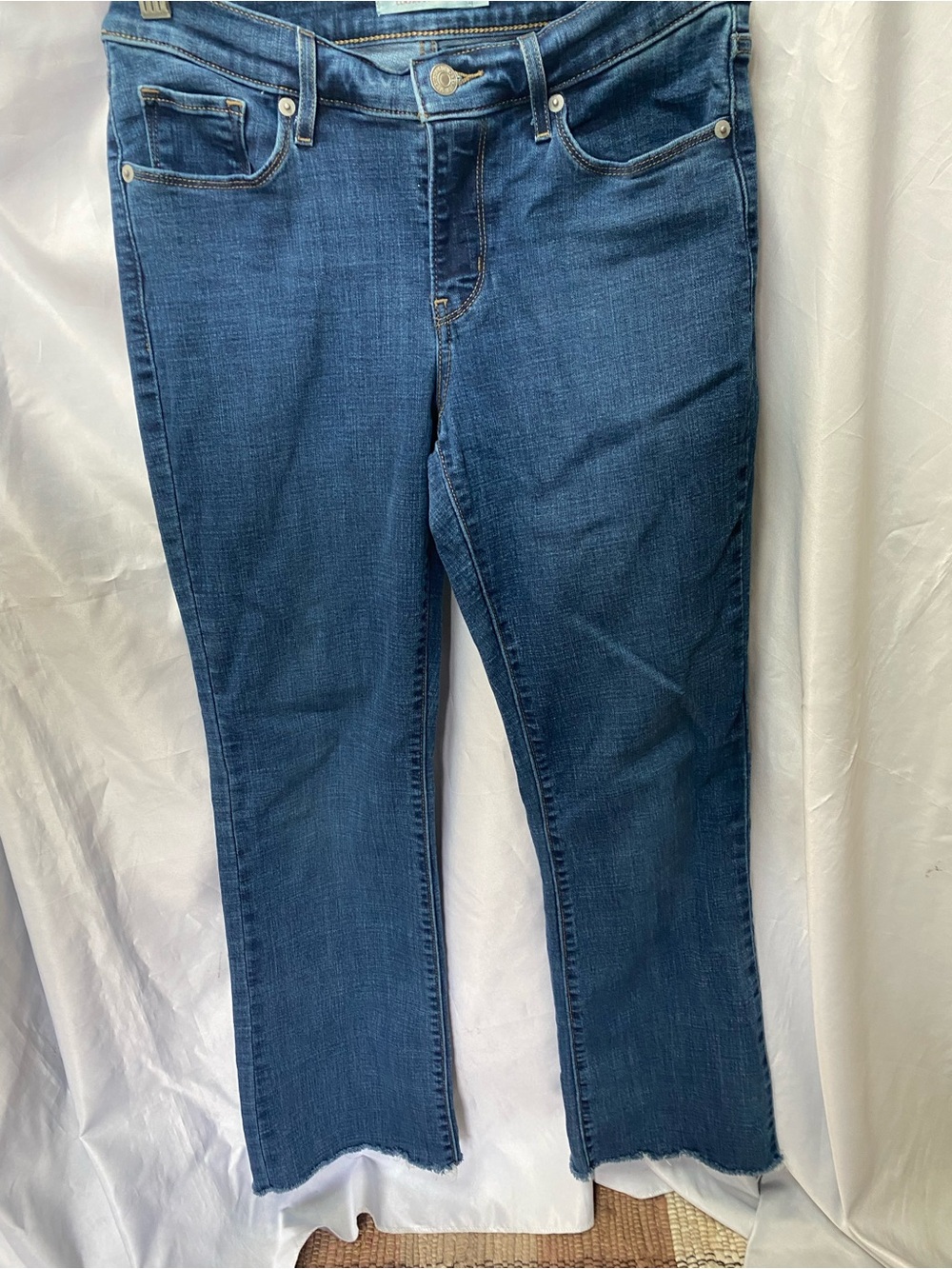 Levi’s Women’s Classic Bootcut. Size 2